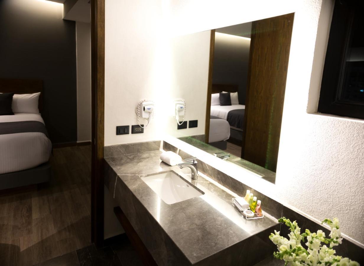 Hotel Gumont Guadalajara Buitenkant foto